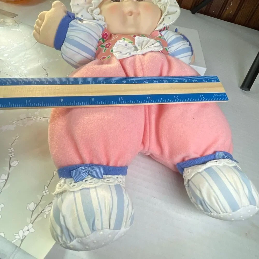 Vintage Cabbage Patch Kids 1995 stuffed rattle doll.